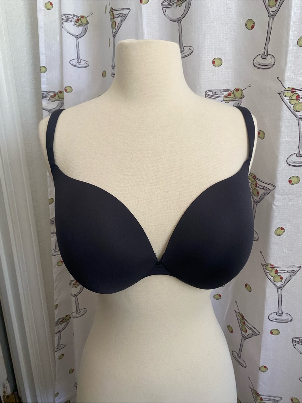 SKIMS Ultimate Collection Push Up Plunge Bra 34DDD NWT